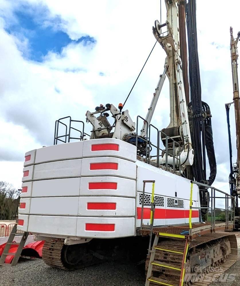 Bauer BG30 Piling rigs