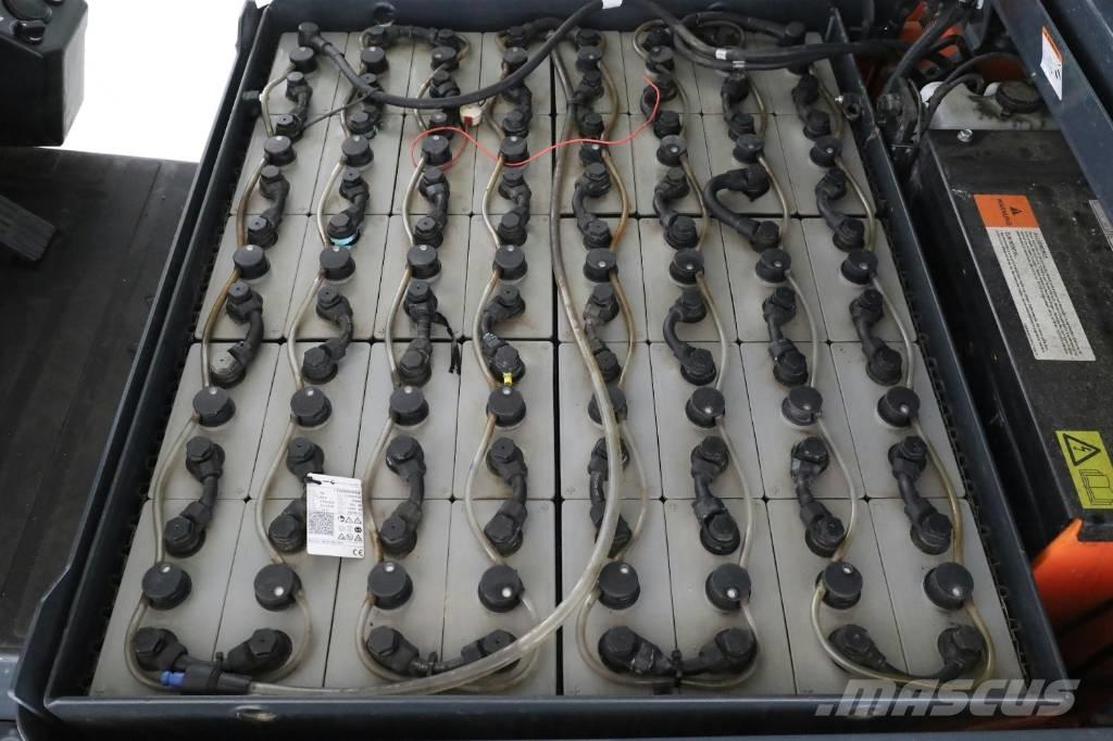 Toyota 8 FBMT 30 Electric forklift trucks
