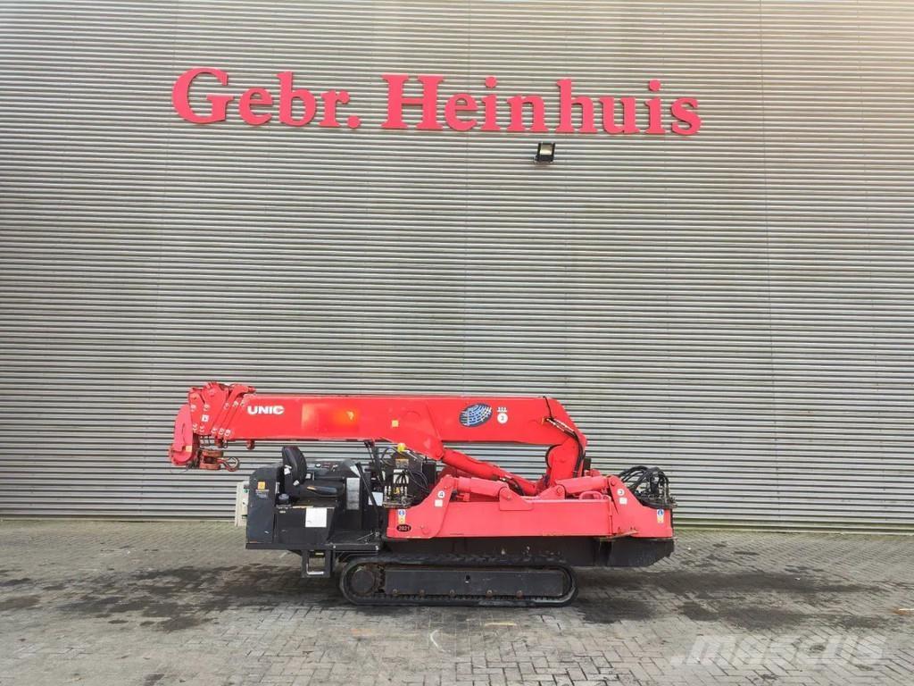 Unic URW 506 CDE Tracked cranes