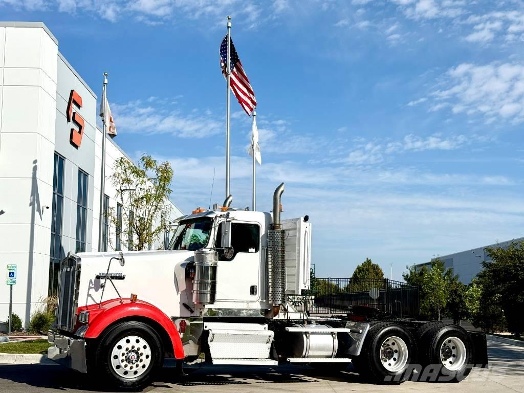 Kenworth W 900 Tractor Units