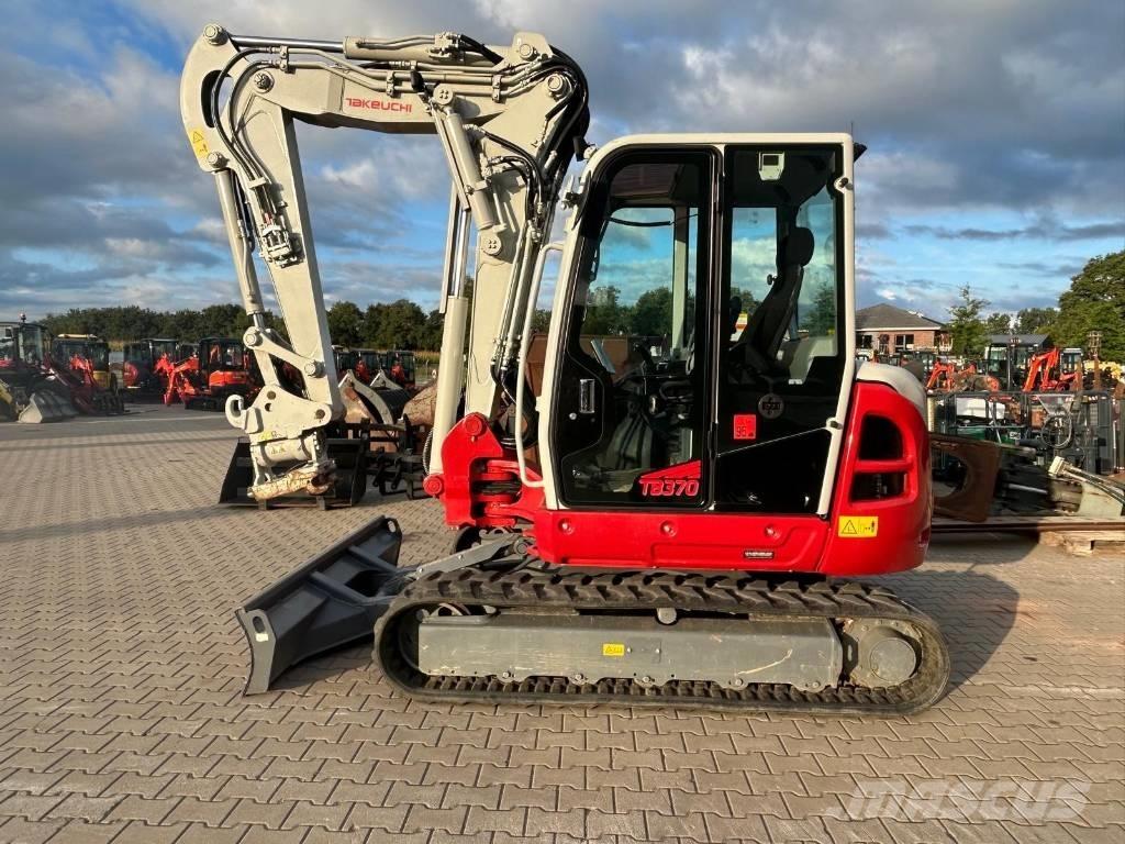 Takeuchi TB 370 Midi excavators  7t - 12t
