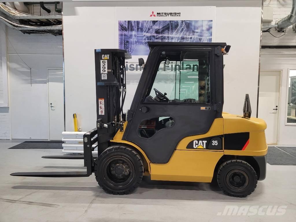 CAT DP 35 N Diesel trucks