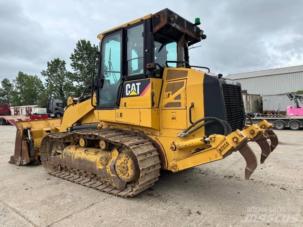 CAT 963D Crawler loaders
