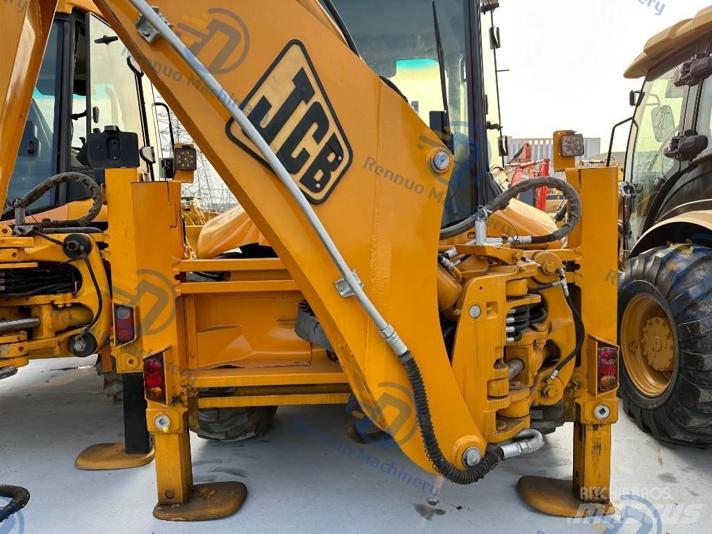 JCB 4 CX Backhoe loaders