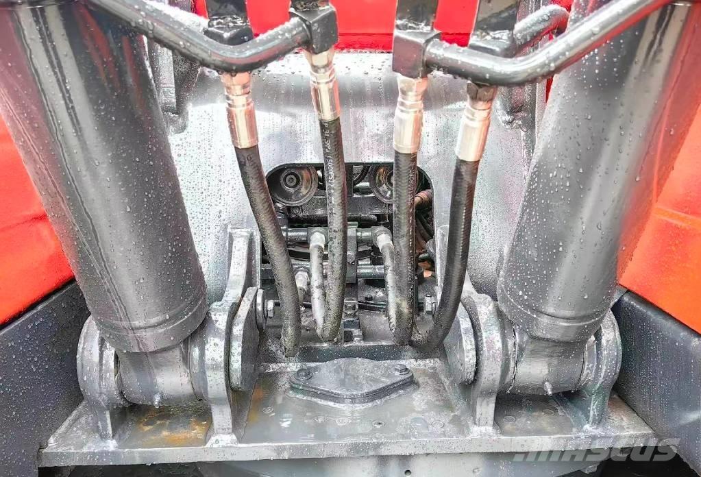 Doosan DX 140 Crawler excavators