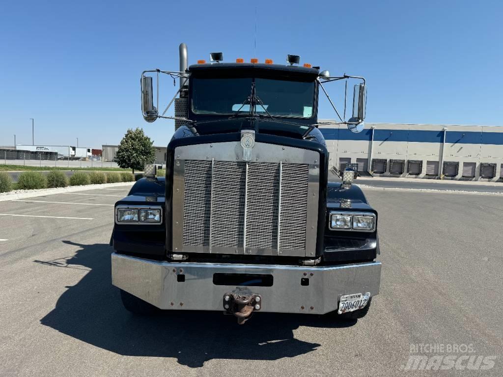 Kenworth T 800 Cable lift demountable trucks