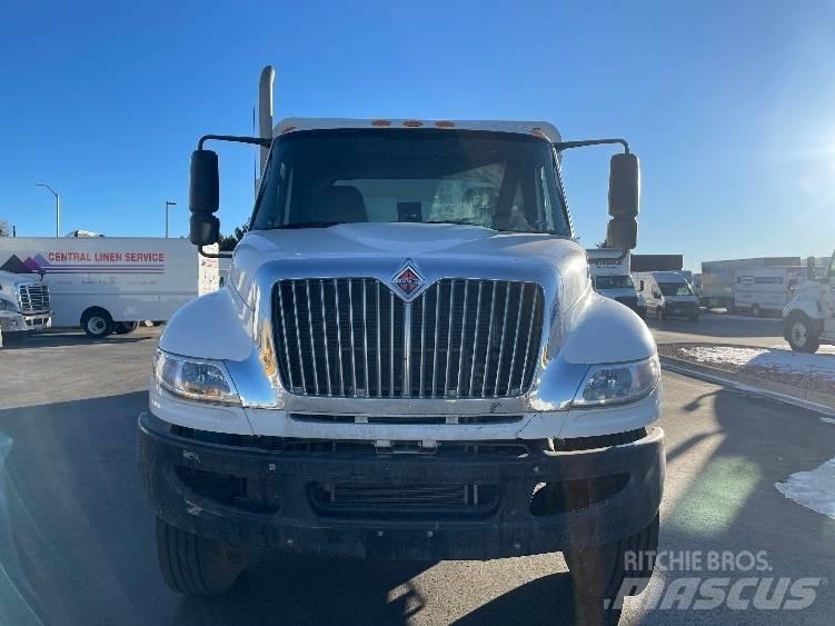 International 4300 Beverage delivery trucks