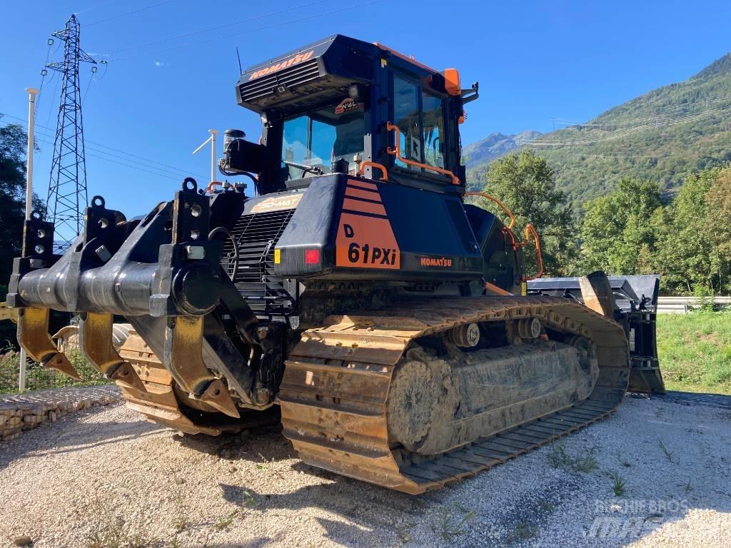 Komatsu D61PXI-24E0 Crawler dozers
