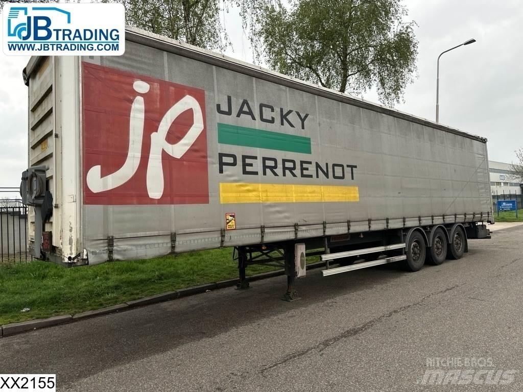Fruehauf Tautliner Curtainsider semi-trailers