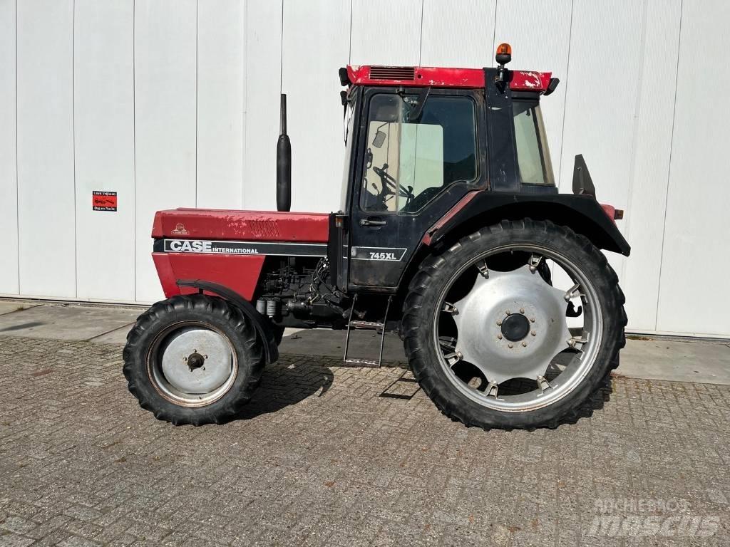 Case IH 745XL Tractors