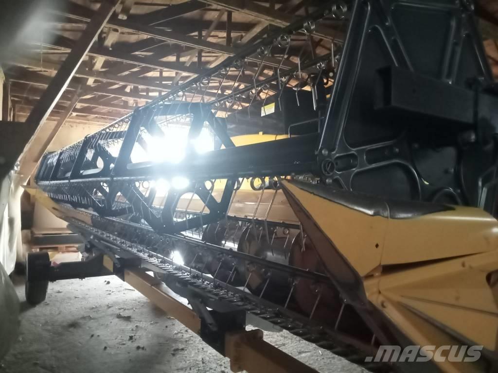 New Holland CX 8.70 Combine harvesters