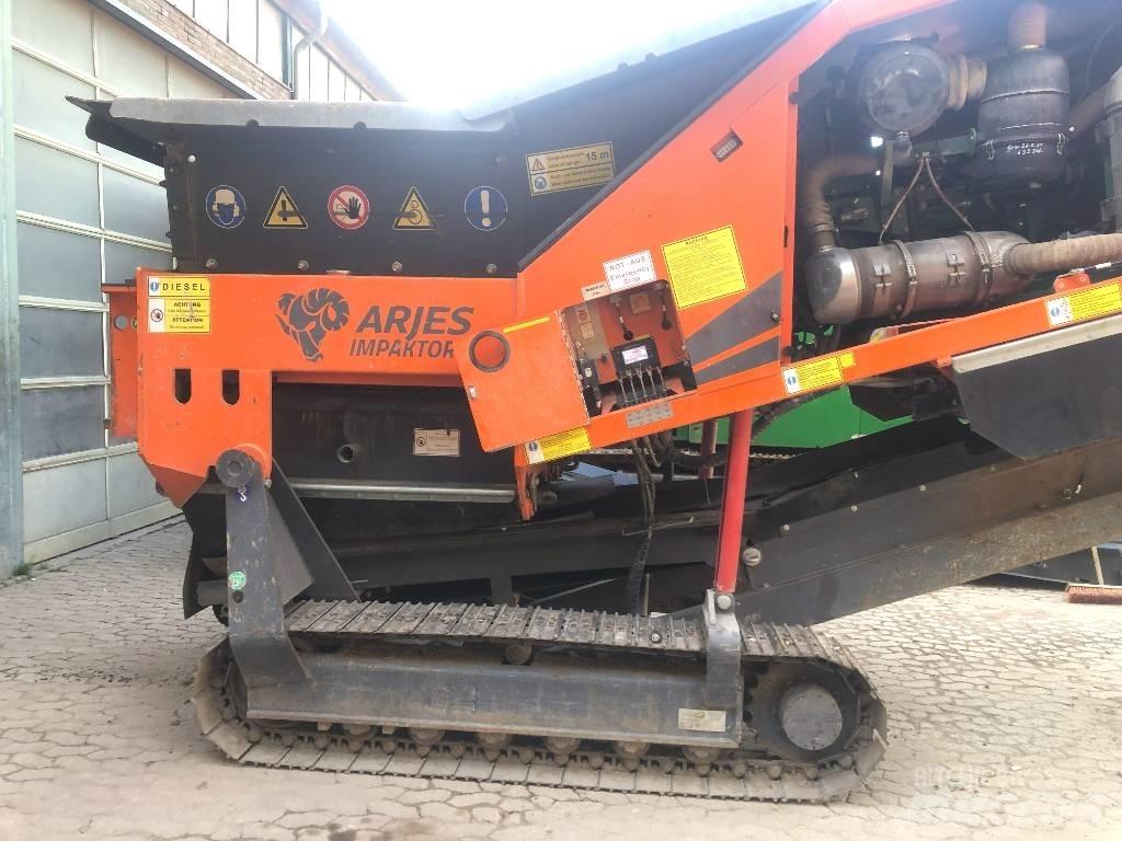 Arjes Impaktor 250 Mobile crushers