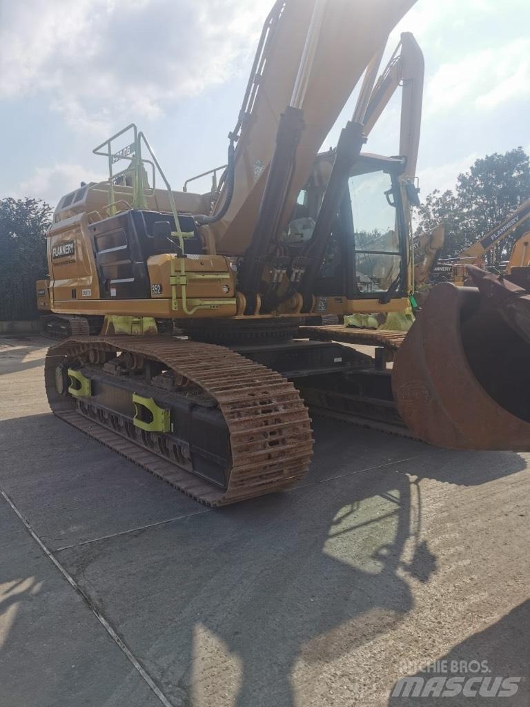 CAT 352 Crawler excavators