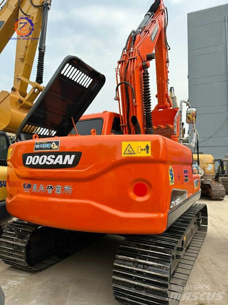 Doosan DX 150 Midi excavators  7t - 12t