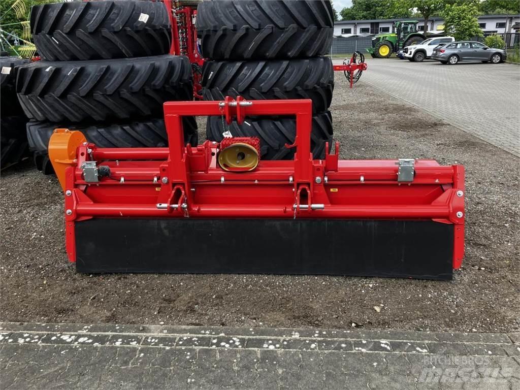 Dücker UM-27 Pasture mowers and toppers