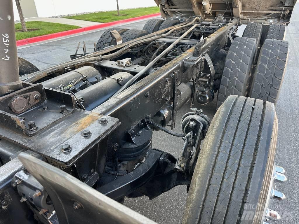 Peterbilt 367 Tipper trucks