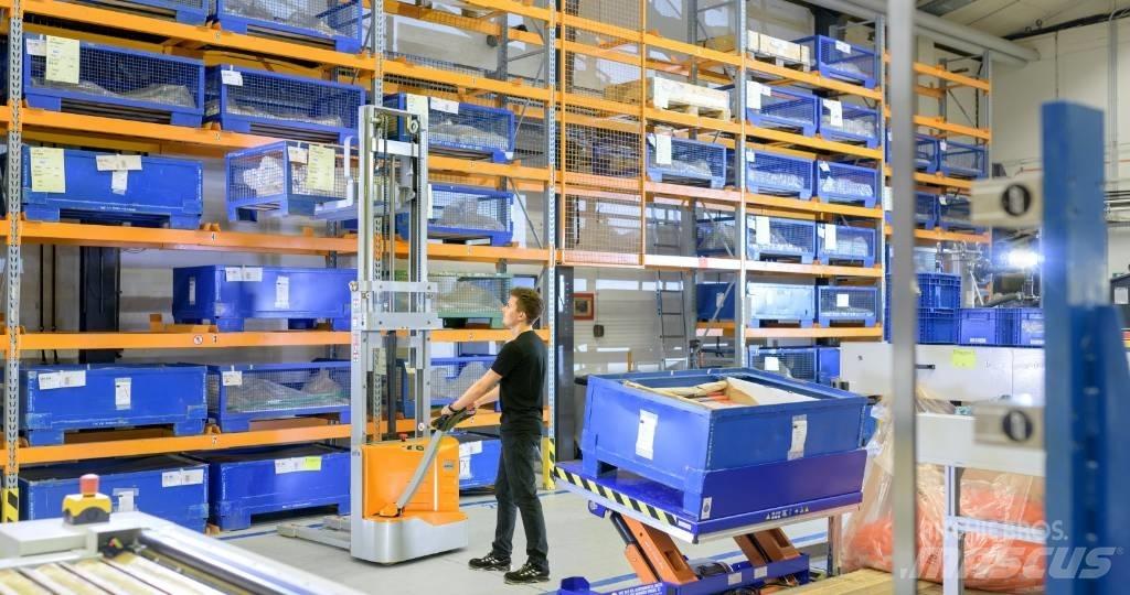 Still ECV10 Pedestrian stacker
