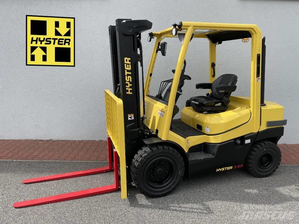 Hyster H2.5A6 Diesel trucks