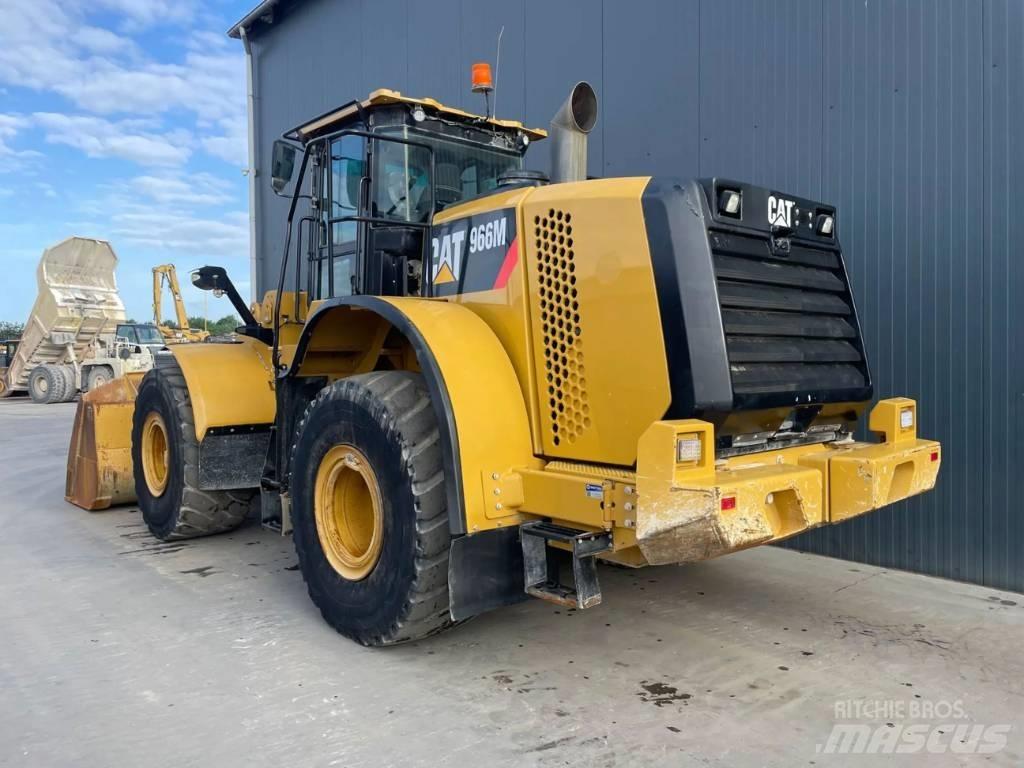 CAT 966M Wheel loaders