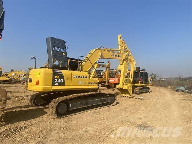 Komatsu PC 240-8 Crawler excavators