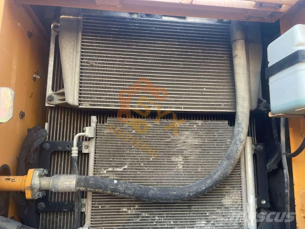 Hyundai Robex 225 Crawler excavators