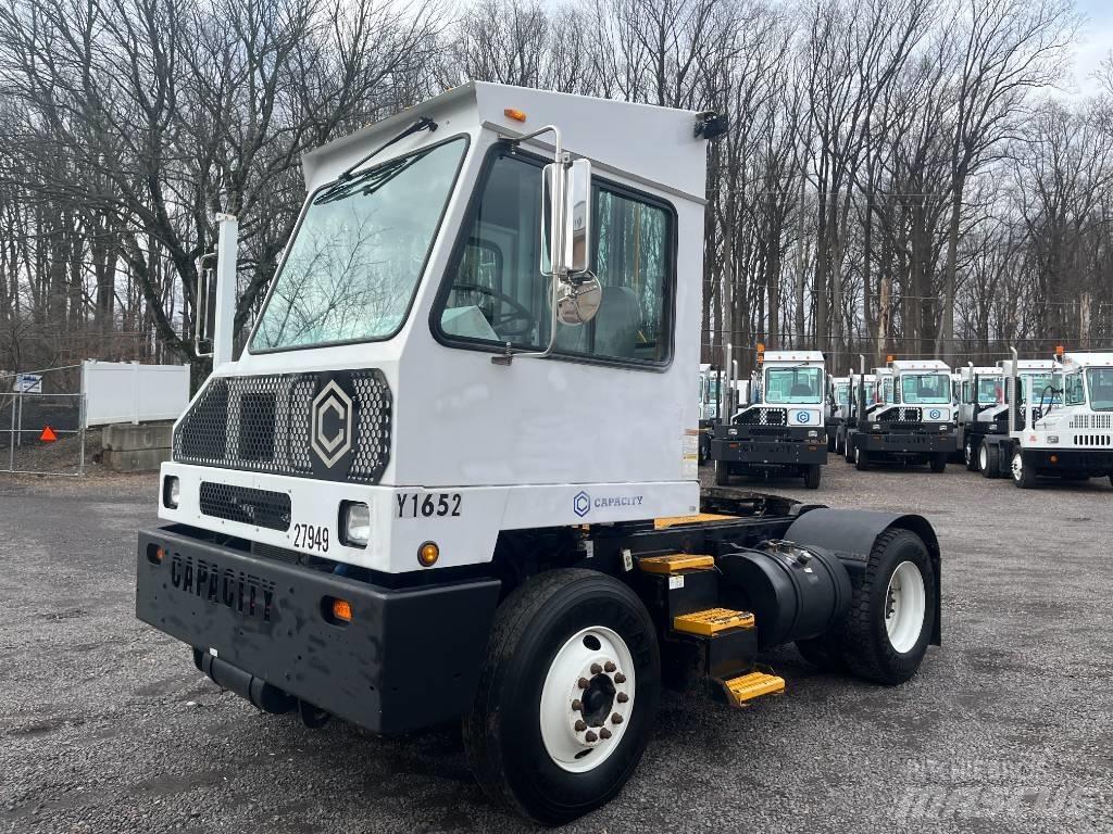 Capacity TJ5000 Terminal tractors