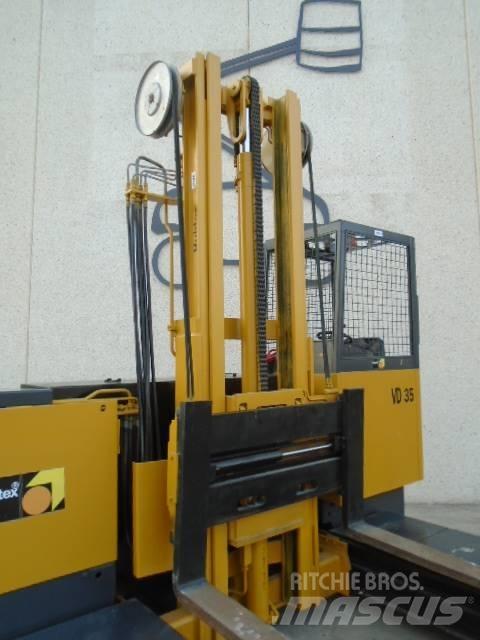 Hubtex VD 35 4-way reach trucks