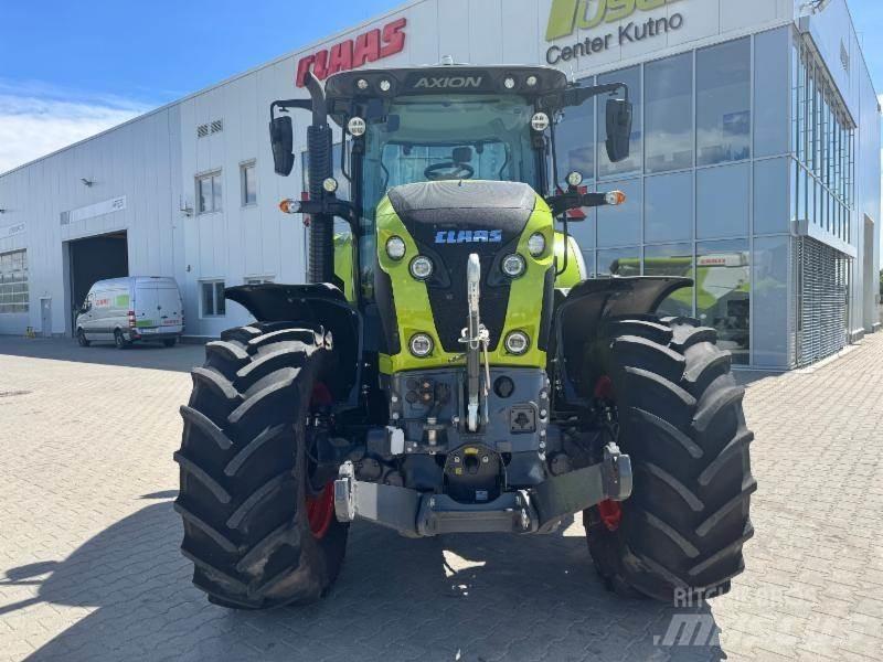 CLAAS AXION 810 Tractors
