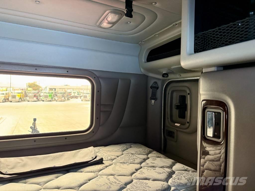 Peterbilt 389 Tractor Units