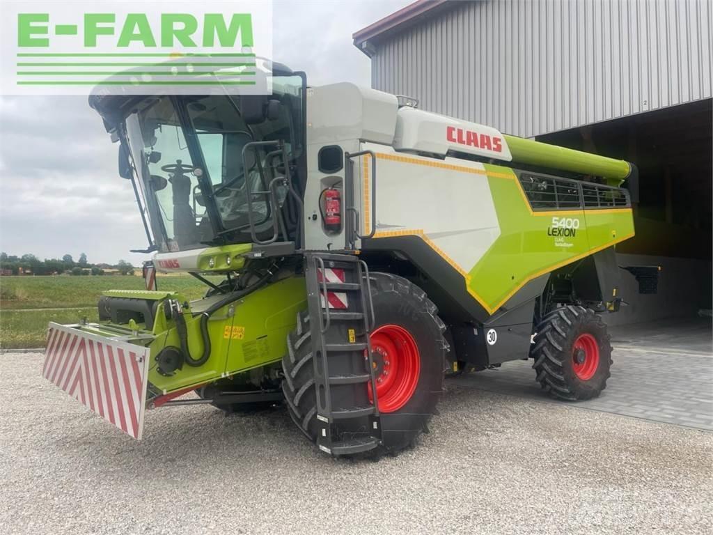 CLAAS Lexion 5400 Combine harvesters