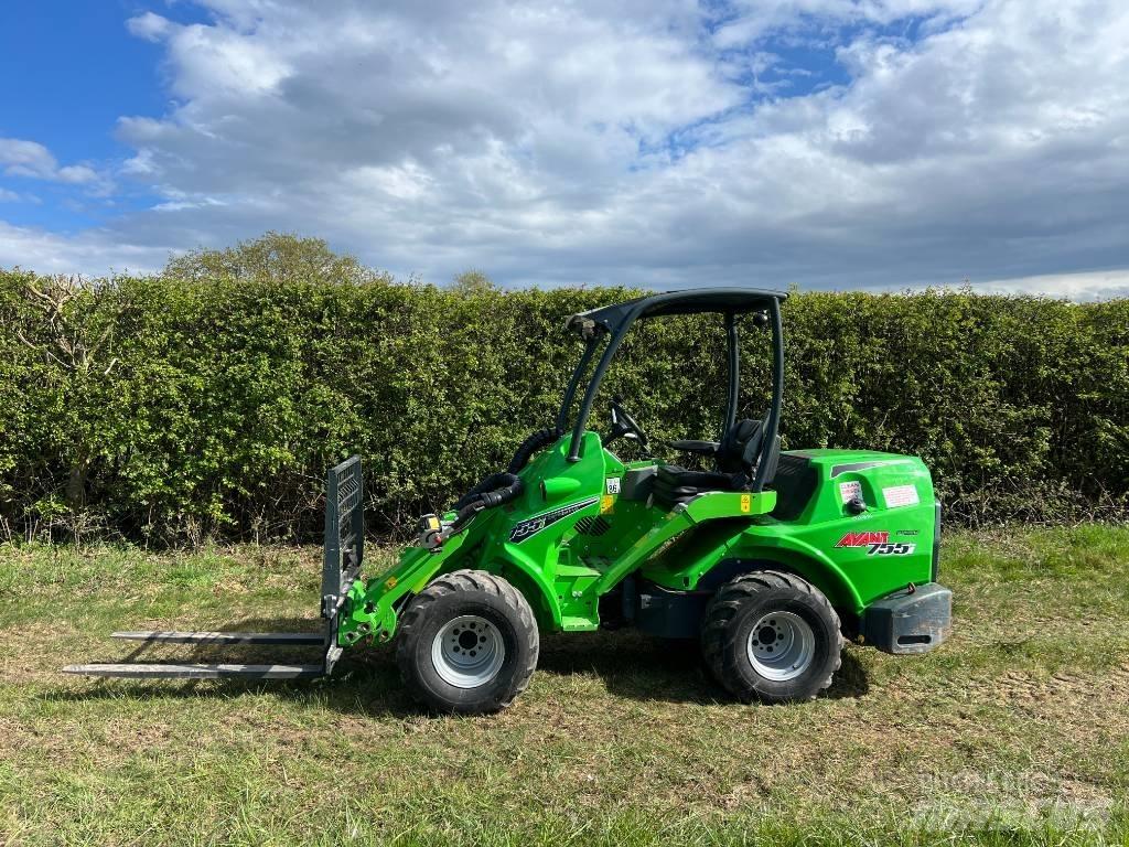 Avant 755 i Mini loaders