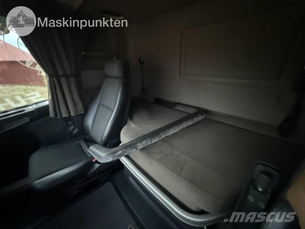 Scania R 580 Box body trucks