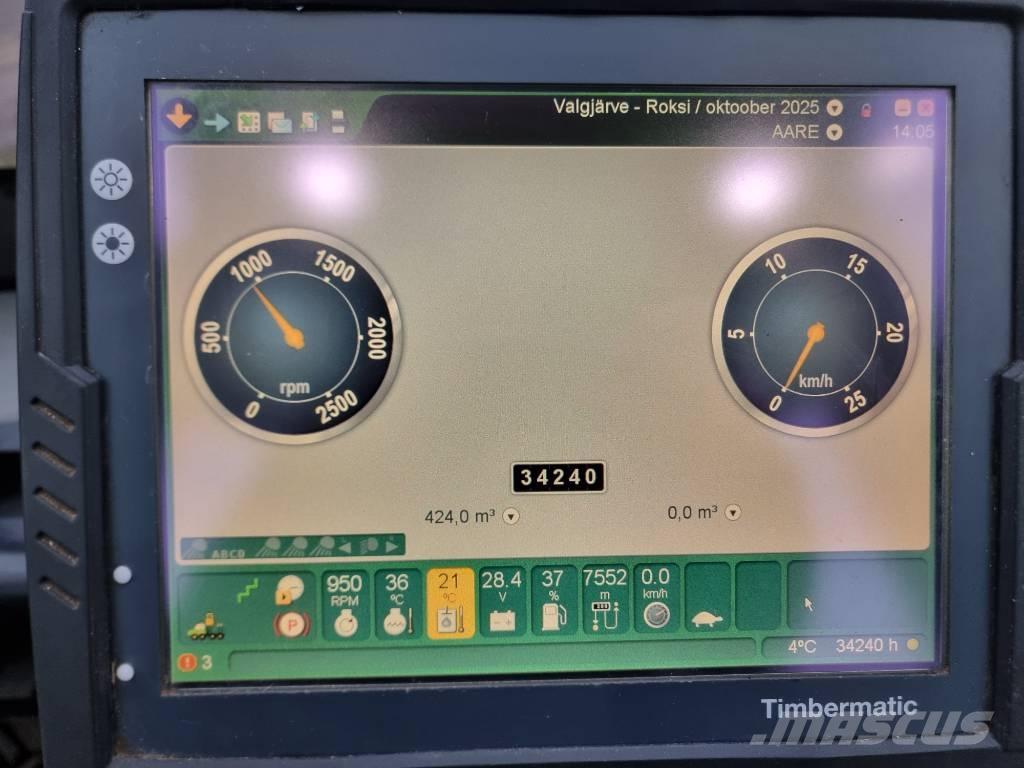 John Deere 1110 E Forwarders