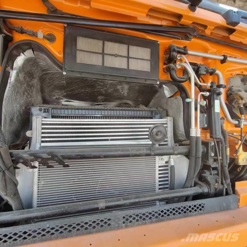 Shacman F3000 6x4 Tractor Units