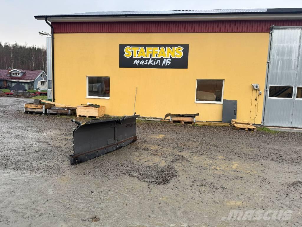 Pronar PUV 2600 Snow blades and plows
