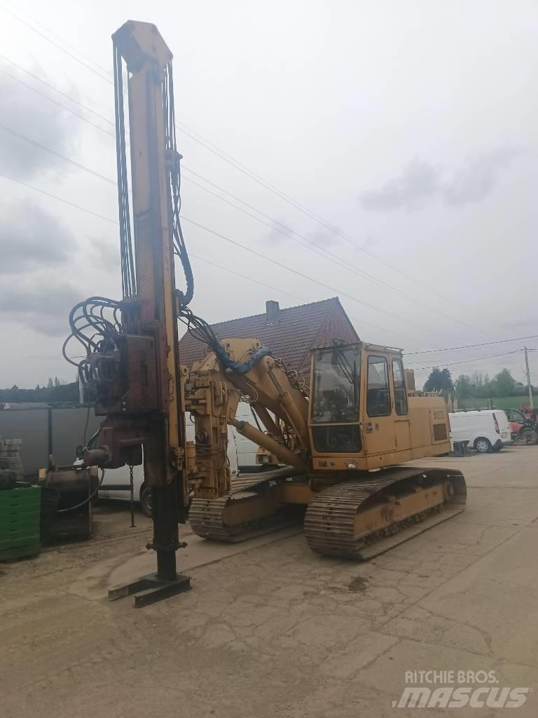 Liebherr R 922 L Crawler excavators