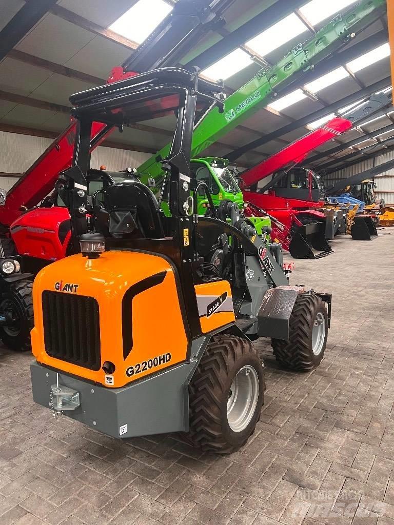 GiANT G2200 HD DEMO Wheel loaders