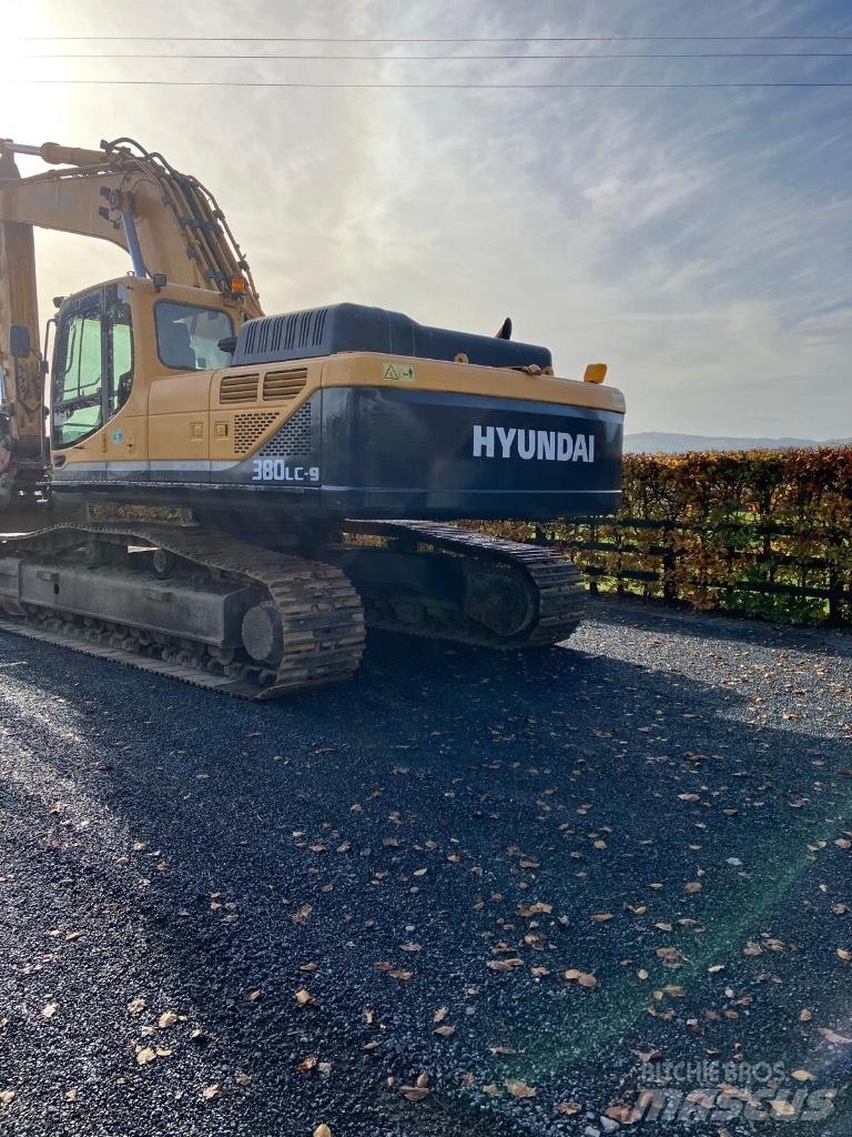 Hyundai 380 Crawler excavators
