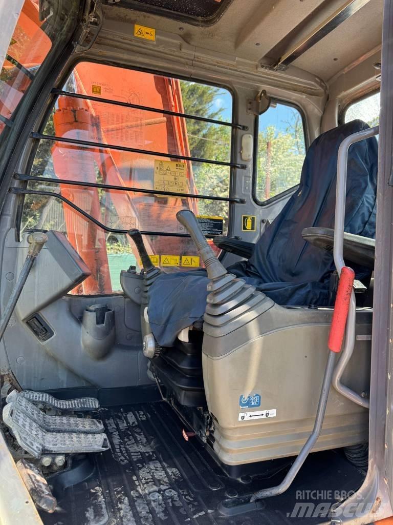 Hitachi ZX 130 Crawler excavators