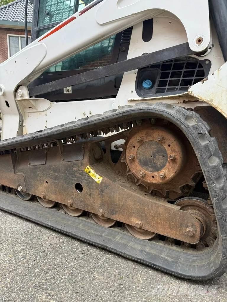 Bobcat T770 Skid steer loaders