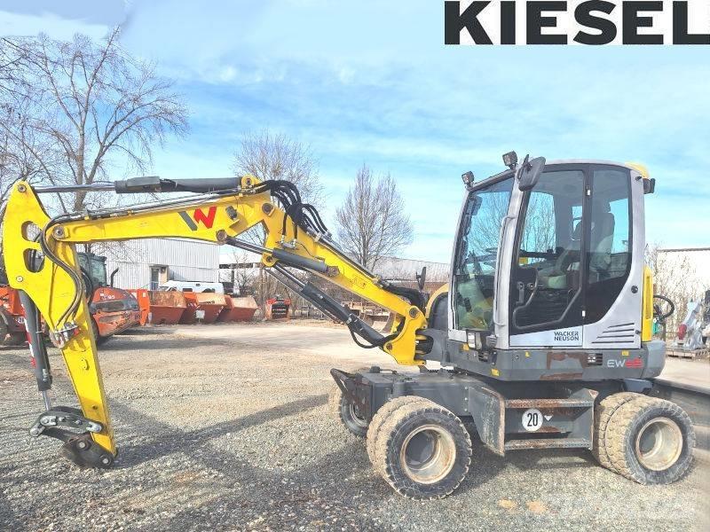 Wacker Neuson EW 65 Wheeled excavators