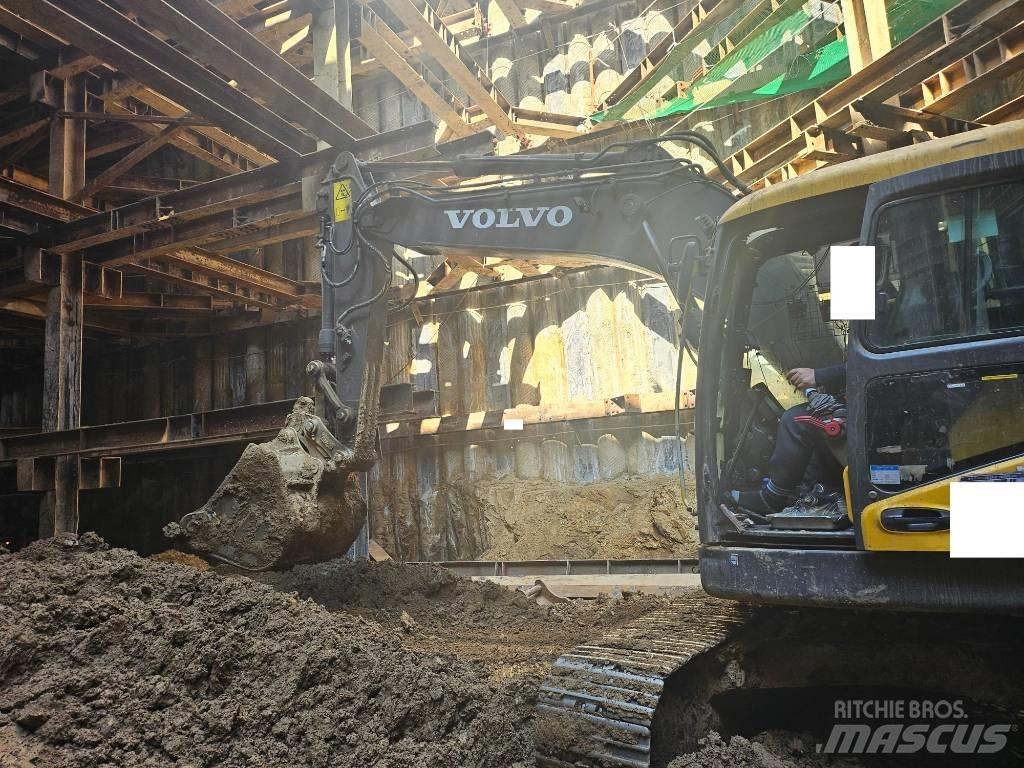Hyundai ECR145C Midi excavators  7t - 12t