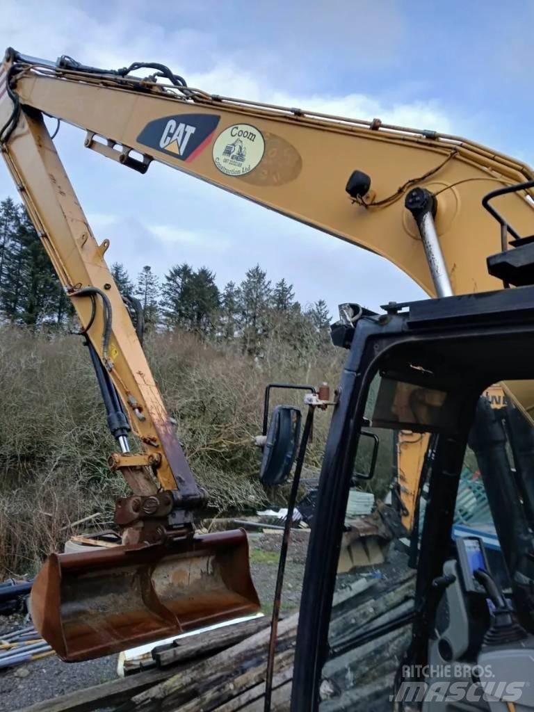 CAT 320 E Long reach excavators