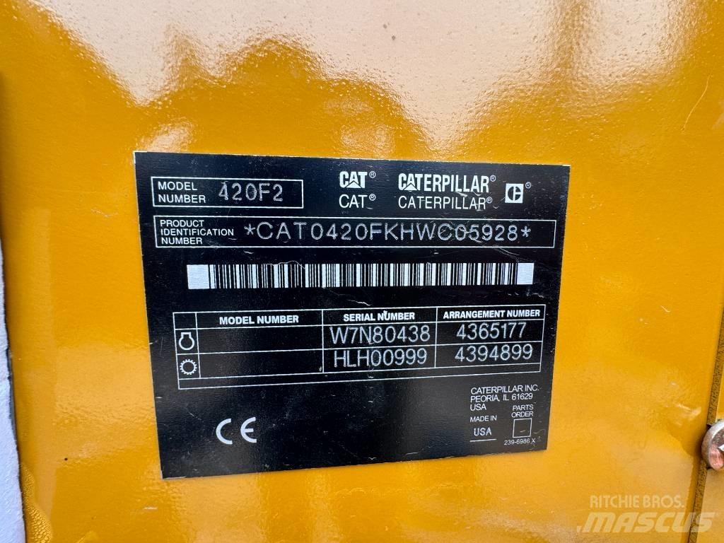  100% new CAT 420 F Backhoe loaders