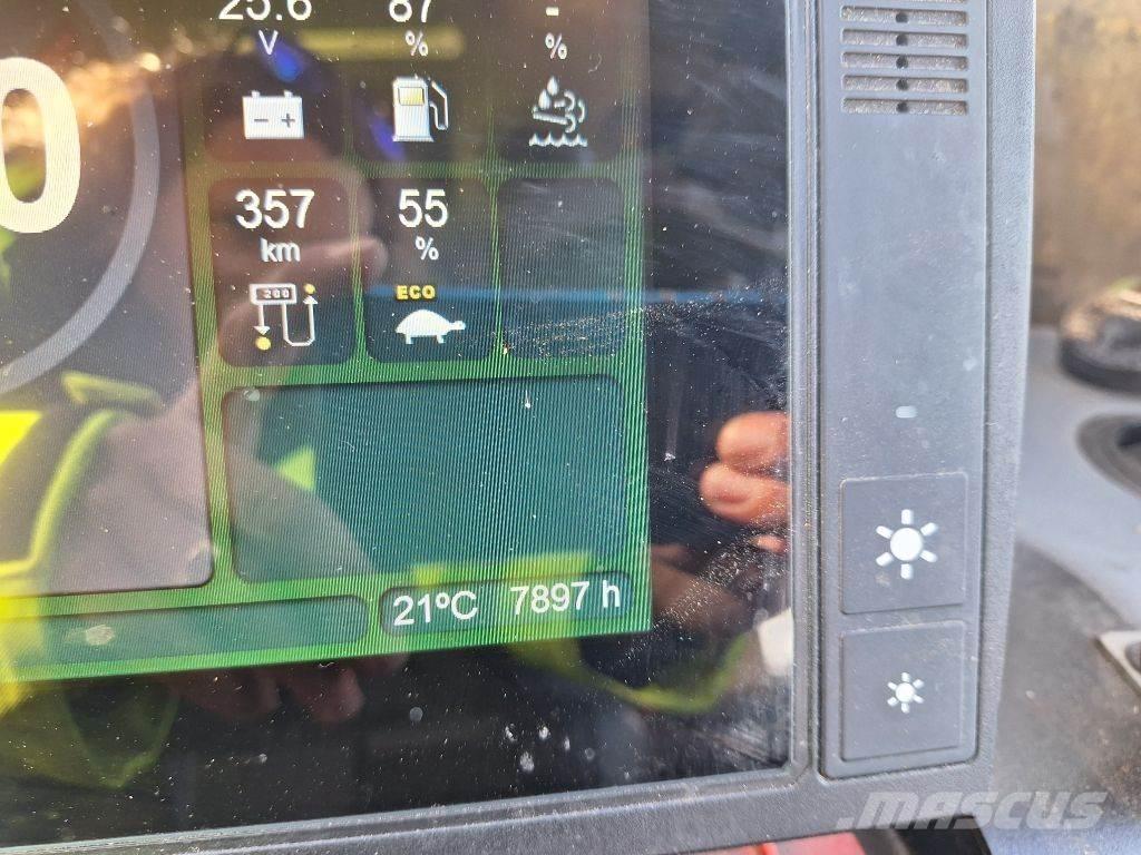 John Deere 1170G Harvesters