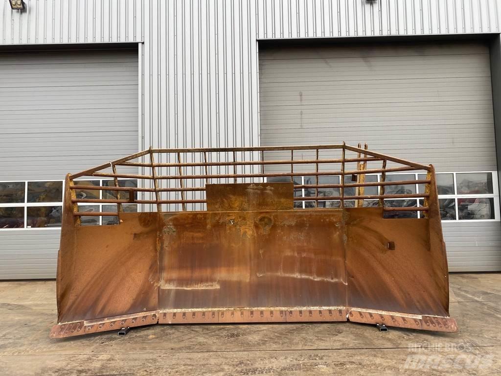 CAT D9U Blade Blades