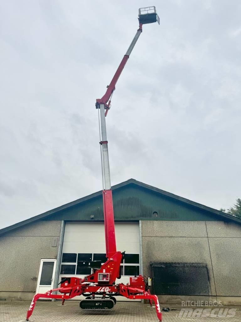 Teupen LEO 23GT Compact self-propelled boom lifts