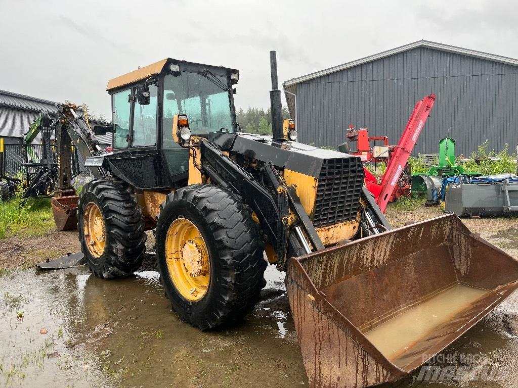 Lännen C10 Wheeled excavators