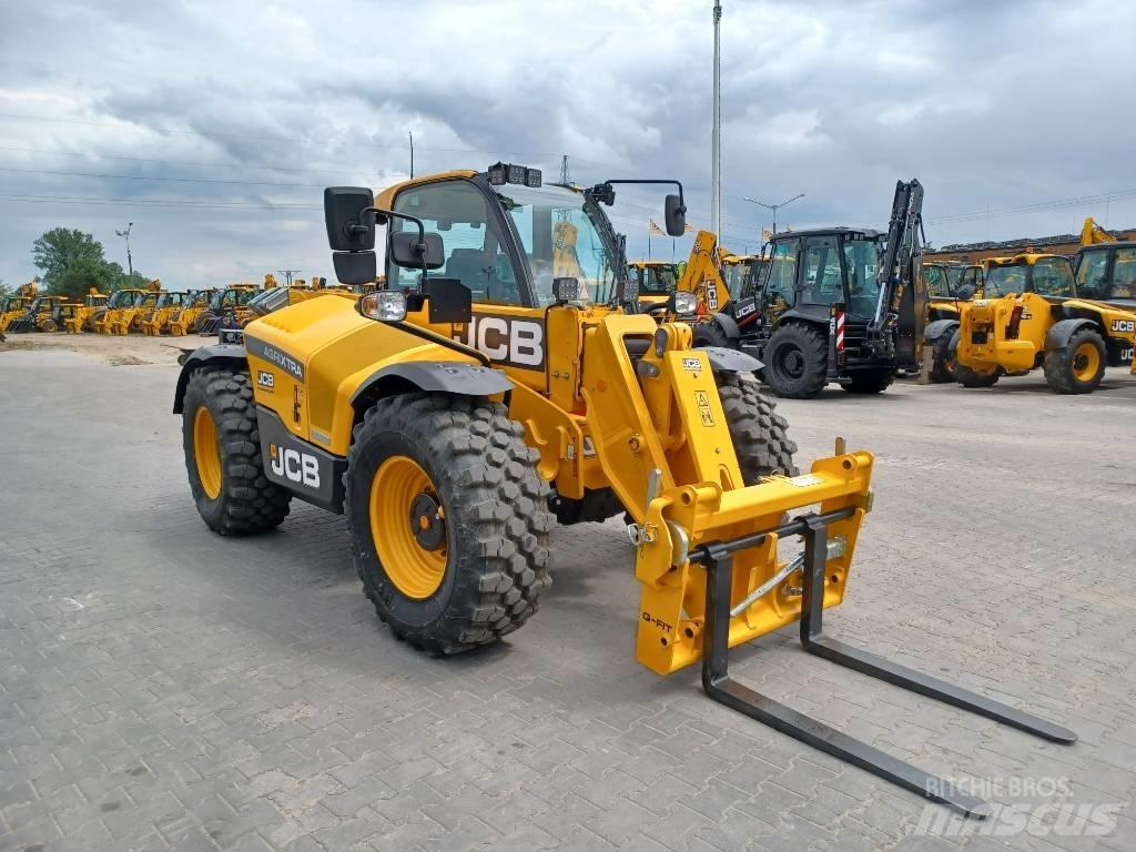 JCB 542-70 Agri Xtra Telehandlers for agriculture