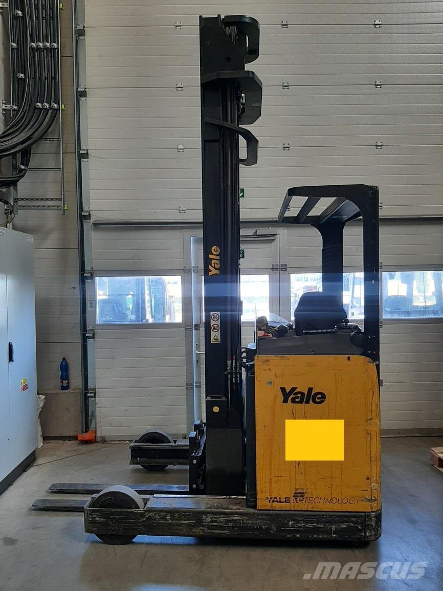 Yale MR16H Reach trucks